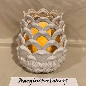 Ceramic Hurricane with flickering flameless candle
